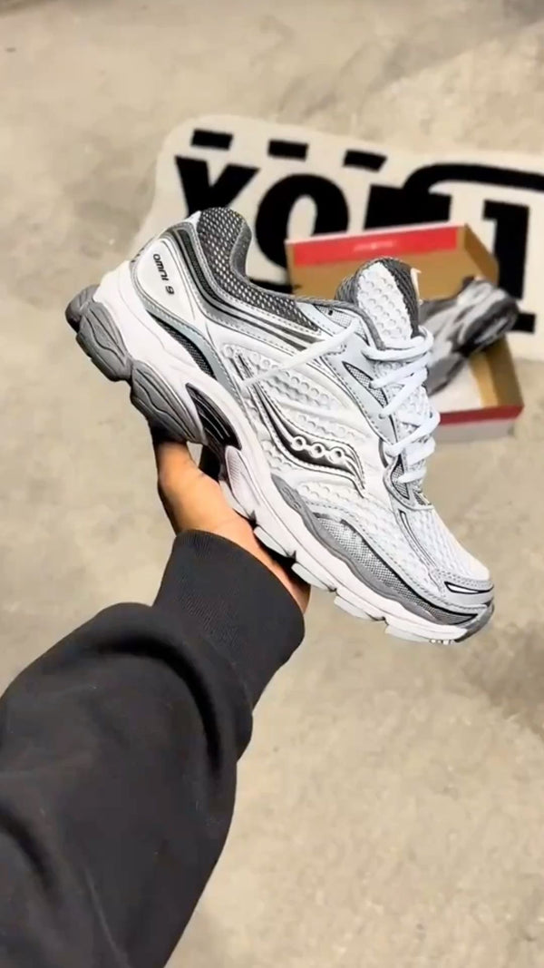 Saucony